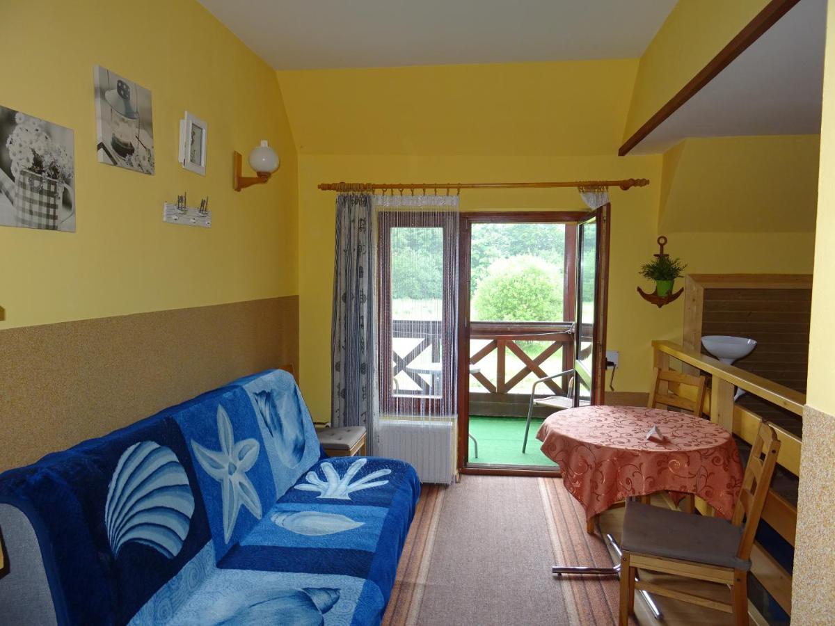 Olimp Pokoje I Apartamenty Щирк Екстериор снимка