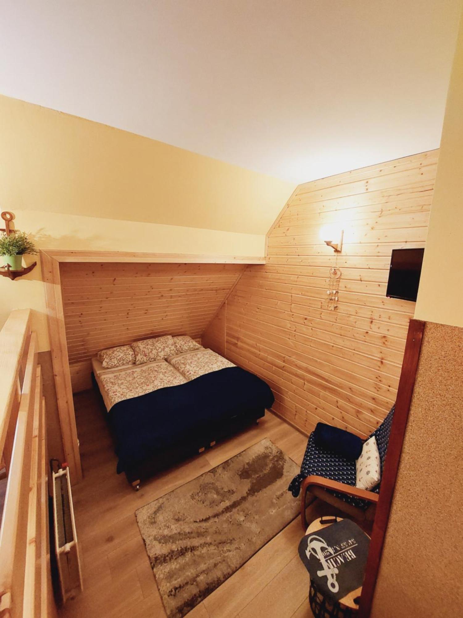 Olimp Pokoje I Apartamenty Щирк Екстериор снимка