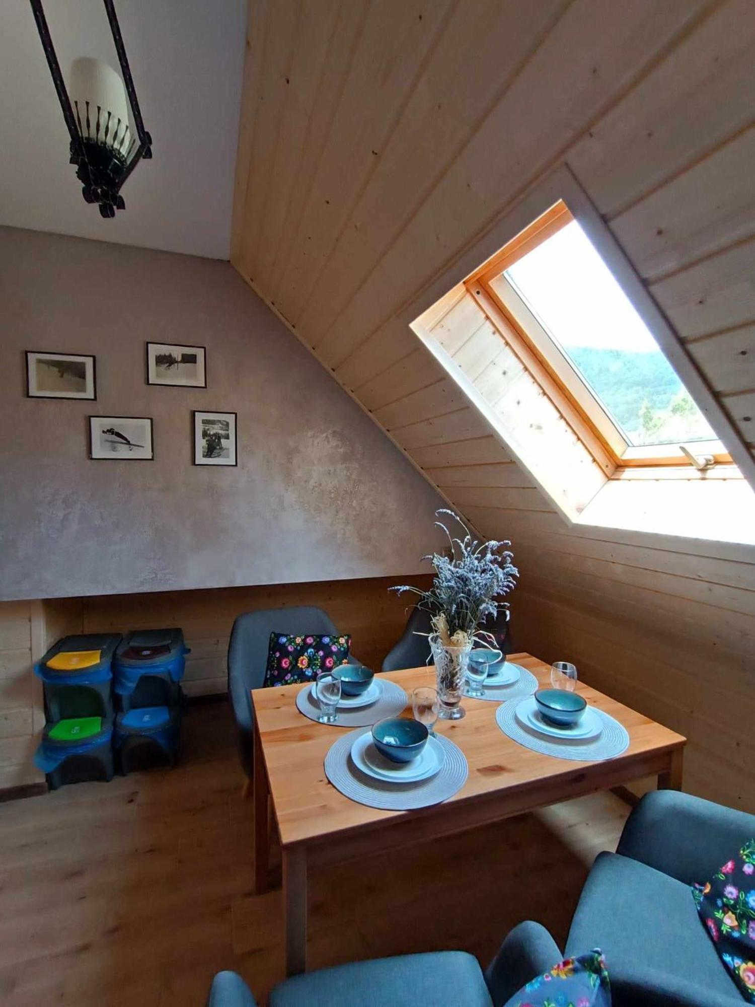 Olimp Pokoje I Apartamenty Щирк Екстериор снимка