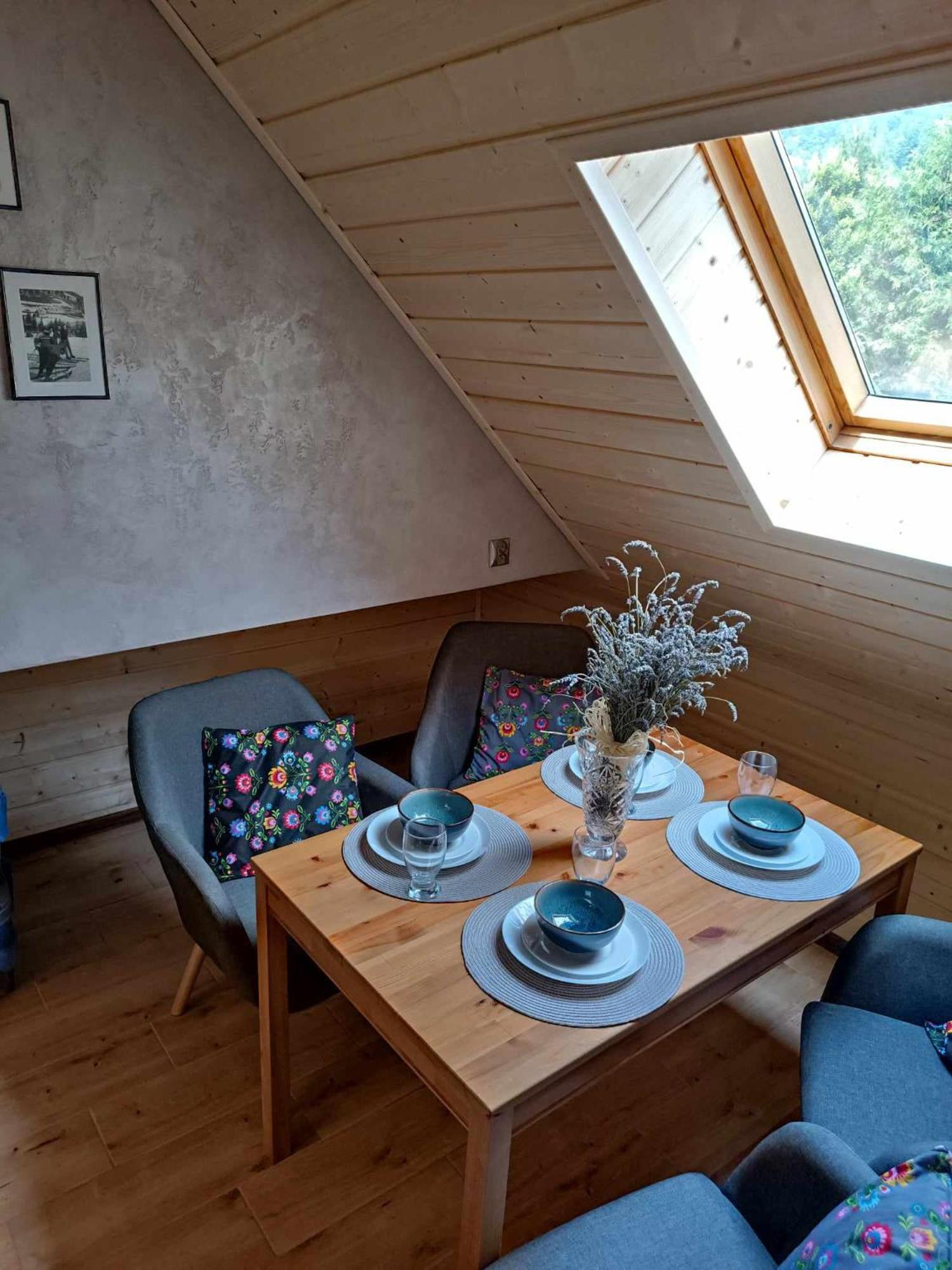 Olimp Pokoje I Apartamenty Щирк Екстериор снимка